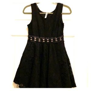 Girl’s Dress